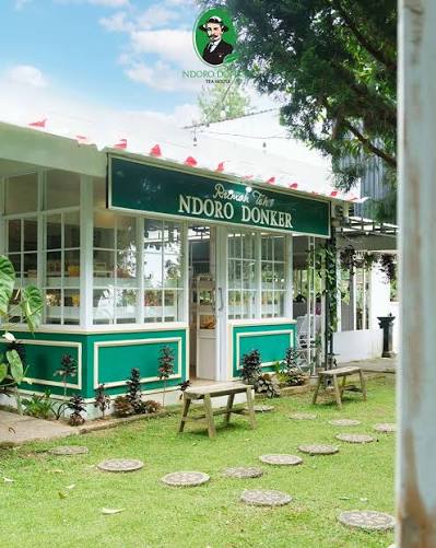 Mount Lawu Sacred Trail: Ancient Temples & Tea Heritage gallery 10