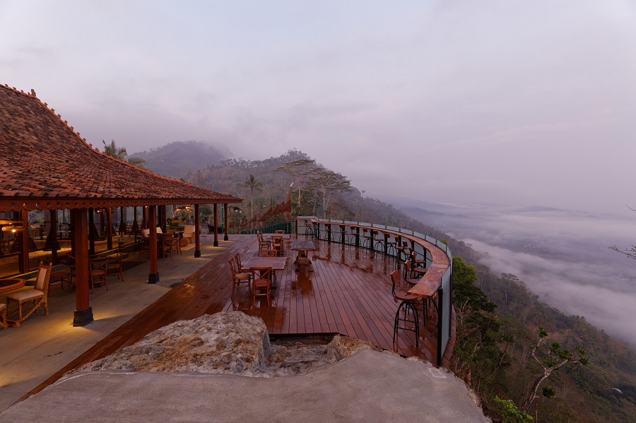 Mount Merbabu Savannah: Alpine Wilds & Signature Dining gallery 13
