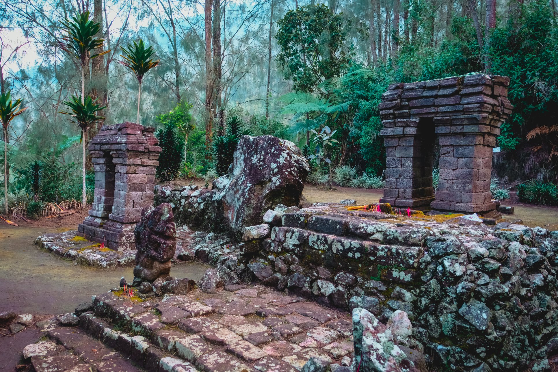 Mount Arjuno Sacred Peak: Ancient Shrines & Hot Springs gallery 5