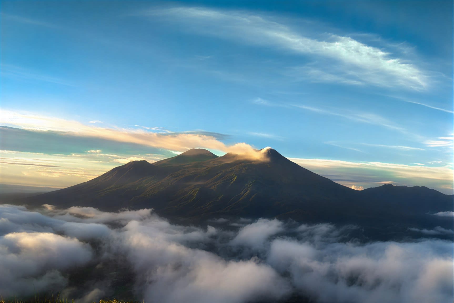 Mount Arjuno Sacred Peak: Ancient Shrines & Hot Springs